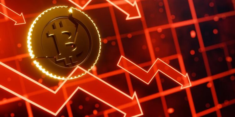 بتكوين تنخفض إلى أدنى مستوى في 18 شهراً