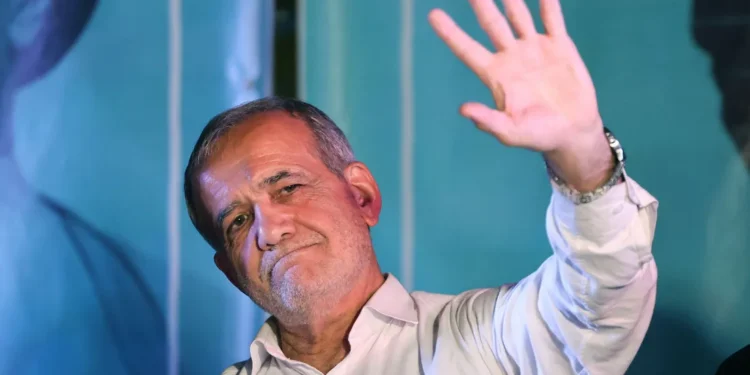 إلغاء المؤتمر الصحفي للرئيس الإيراني الجديد “دون أسباب”