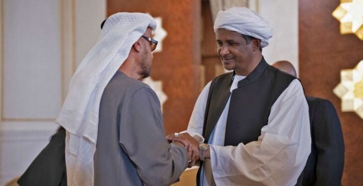 نيويورك تايمز: الإمارات “تتموقع” في إفريقيا وتسلح “تاجر الجمال السابق” مرجحة كفته في الحرب الأهلية في السودان