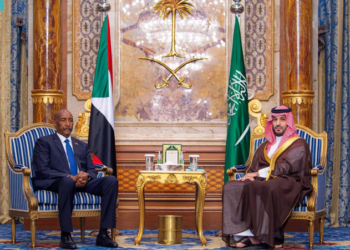 الأمير محمد بن سلمان للبرهان: حريصون على استقرار السودان