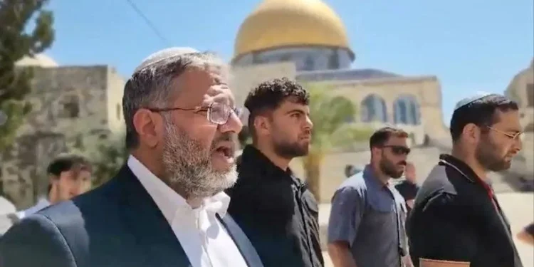 بن غفير يقتحم المسجد الأقصى