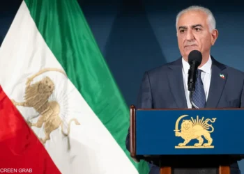 نجل شاه إيران يدعو للضغط على طهران في ظل “التوقيت الحساس والولاء السري”