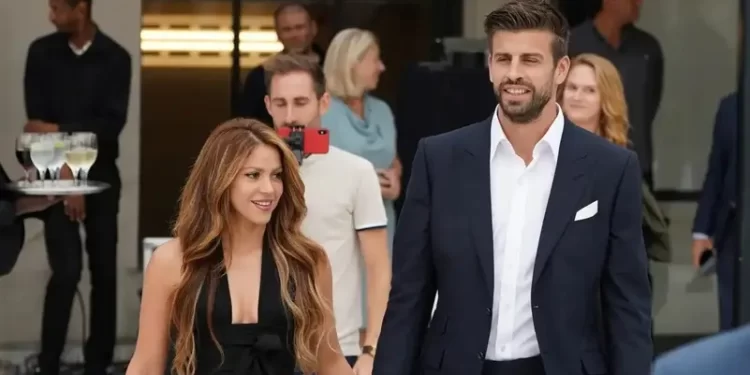 بيكيه يبحث عن “صفقة” لحماية نفسه من شاكيرا