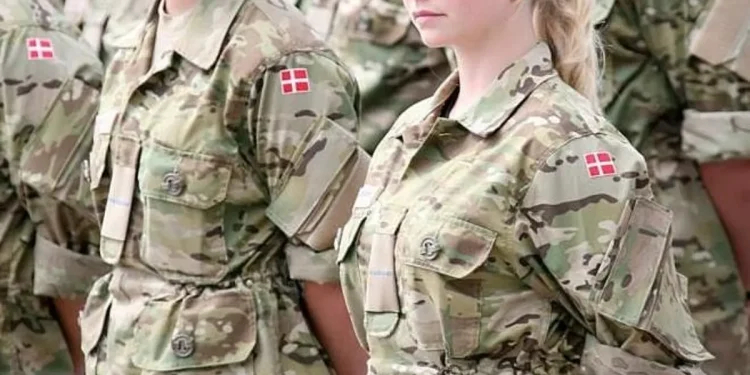 “لمواجهة الخطر الروسي” تجنيد إجباري للنساء بالدنمارك لمواجهة الخطر الروسي