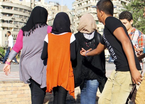 عراقيات يتصدين للتحرش بالسلاح والفنون القتالية