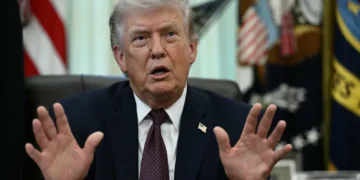 ترامب يدرس “بجدية” الانسحاب من النمر الورقي “الناتو”