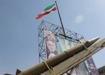 مسؤول إسرائيلي: طهران تعيد تسليح الحوثيين وحزب الله اللبناني