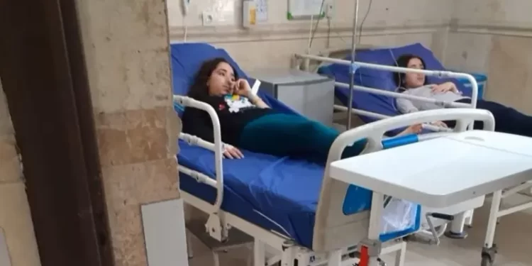 312 ضحية جديدة.. اتهام جماعات “متنفذة” بالوقوف وراء تسميم الطالبات في إيران