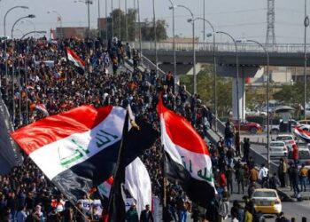 العراقيون يحيون الذكرى السابعة لاحتجاجات تشرين