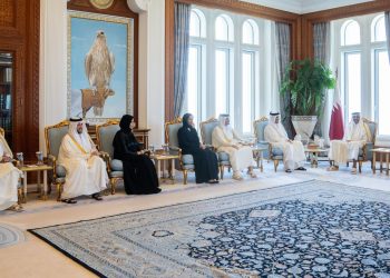 أمير قطر يعلن تغييرات حكومية وأمنية واسعة