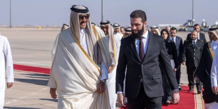 الأمير تميم يلتقي في دمشق الرئيس السوري الانتقالي أحمد الشرع