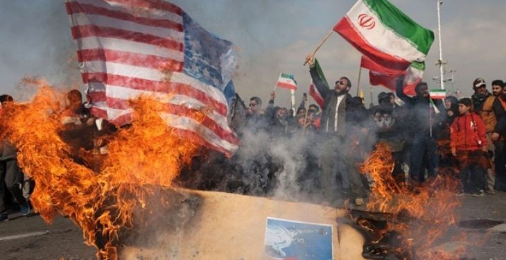 “تساؤلات حول التصعيد والمواجهة المحتملة” بعد تهديدات ترامب العلنية لطهران