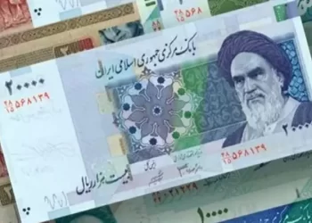 خطوة غربية تقفز بسعر الدولار والذهب في إيران إلى مستويات قياسية