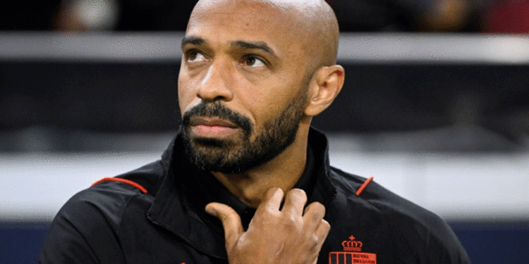تييري هنري يعتبر أن “في ايه آر” يقتل “متعة” كرة القدم