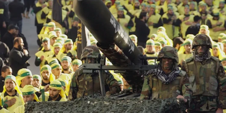 إسرائيل تهدد لبنان إذا تدخل حزب الله في “حرب أميركا وإيران”