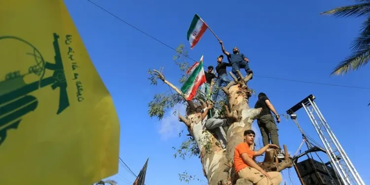 حزب الله يرفض تسليم السلاح وغضب داخل الدولة اللبنانية