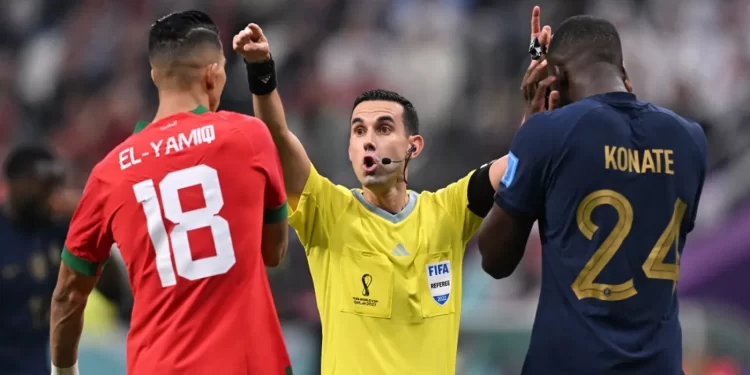 الاتحاد المغربي يحتج رسميا على حكم مباراة فرنسا