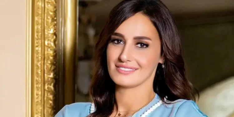 ظهرت دون حجاب.. رسالة غاضبة من حلا شيحة لمتابعيها