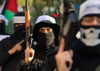 سياسة النفس الطويل.. حماس تستدرج إسرائيل لـ”ورطة” في غزة
