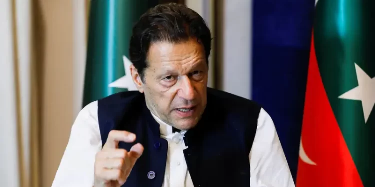 عمران خان يصعّد: سيكون هناك رد فعل قوي إذا اغتلت