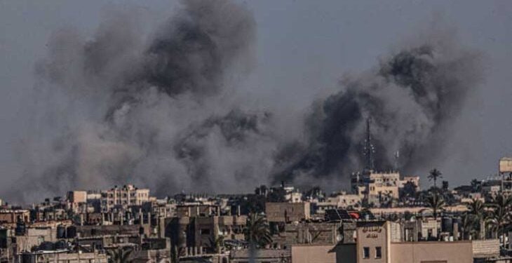 قادة في جيش الاحتلال يأمرون بحرق منازل الفلسطينيين في غزة- (فيديو)