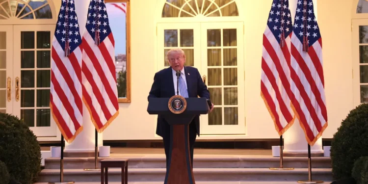“3 مؤسسات إعلامية” يغلقها ترامب أمام ابواب البيت الأبيض