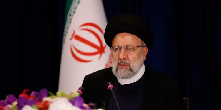 الرئيس الإيراني: طهران لا ترى أي عقبة لإقامة علاقات مع مصر