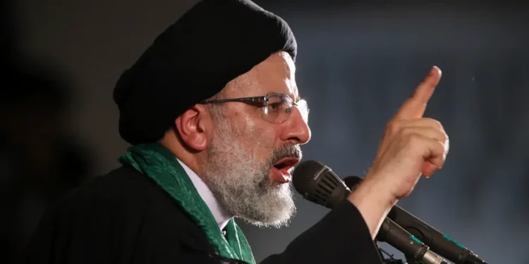 طهران تستدعي سفراء لندن وباريس وبرلين.. ورئيسي: لقّنا إسرائيل درساً قوياً