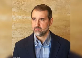 ابن خال الأسد يتهم ضباط الرابعة بارتكابهم مجزرة الساحل السوري