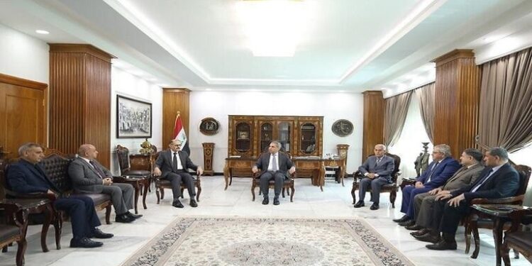 القضاء العراقي يعلق عمله والمحاكم التابعة له بسبب تظاهرات أنصار الصدر