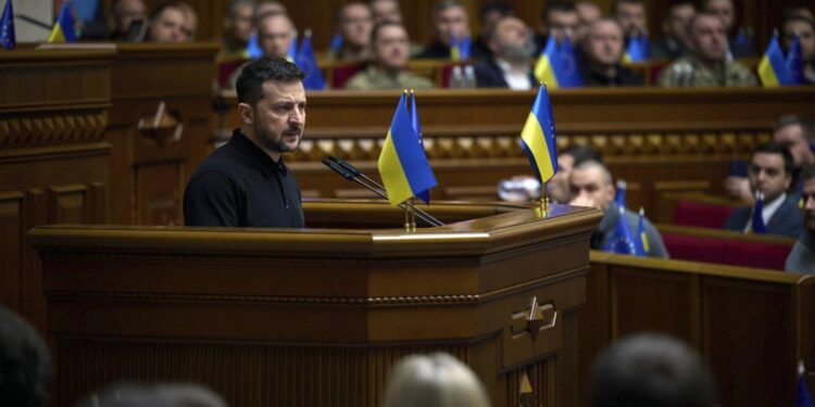 روسيا تحذر من «صراع مباشر» مع «الناتو» بسبب خطة زيلينسكي للنصر