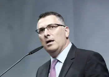 ساعر يتحدث عن “شرط الجولان” في حال التطبيع مع سوريا