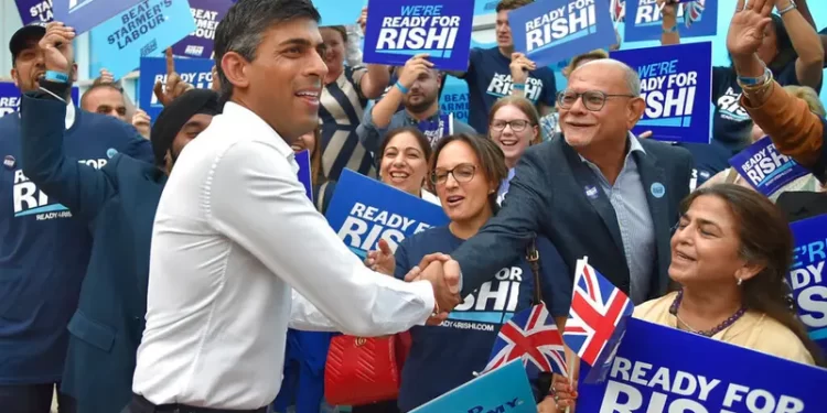 “سوناك” صاحب الثروة الطائلة المرشح لرئاسة وزراء بريطانيا؟