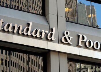 لأول مرة منذ 21 عاماَ : ستاندرد آند بورز ترفع التصنيف الائتماني السيادي للأردن إلى BB