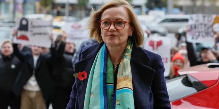 بعد اتهامها لندن بالتورط بهجمات.. روسيا تستدعي سفيرة بريطانيا