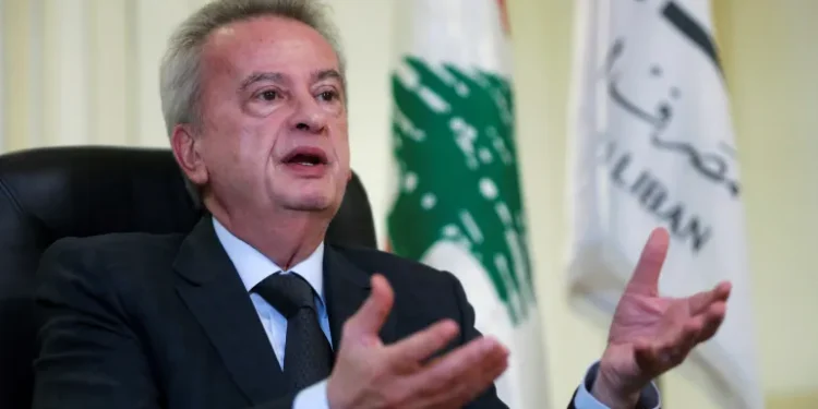 إلقاء القبض على حاكم مصرف لبنان السابق رياض سلامة