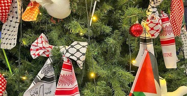 أحزان شجرة الميلاد