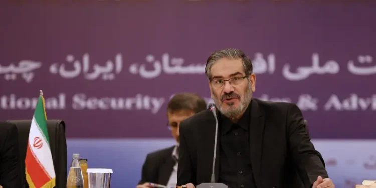 شمخاني: نتخلى عن السلاح النووي إذا كان يعثر عقدة الاتفاق مع أميركا