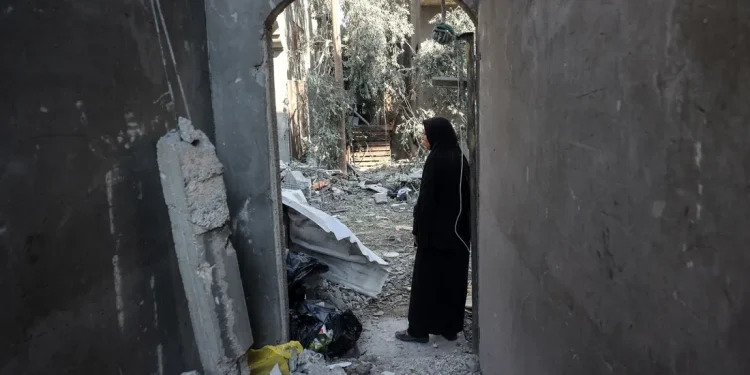 صرخة سيدة من غزة: نريد أن يقتلونا جميعا لنرتاح من العذاب