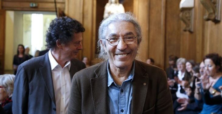 حفيدة لوبان تدعو لمقايضة صنصال بالسجناء الجزائريين في فرنسا.. و”شارلي إيبدو”: خذوا أئمتكم