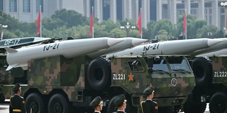 طهران وبكين يقتربان من صفقة صواريخ صينية مضادة للسفن