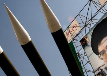 المفاوضات النووية والبرنامج الصاروخي الإيراني: ضرورة التعامل مع الترسانة المُهملة