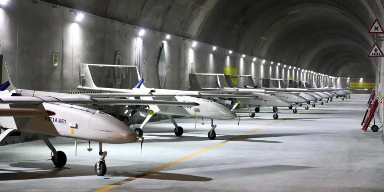 باستخدام “مسيرات انتحارية”.. هجمات إيرانية في العراق