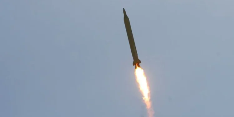 “طوفان”.. معلومات عن صاروخ الحوثي الذي راوغ إسرائيل وأميركا