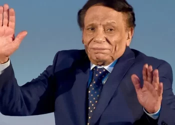 بعد 3 سنوات من الغياب.. ابن عادل إمام “والدي بخير”