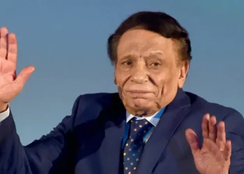 عادل امام يختم مشواره الفني بمسيرة دامت لـ “6” عقود من العطاء