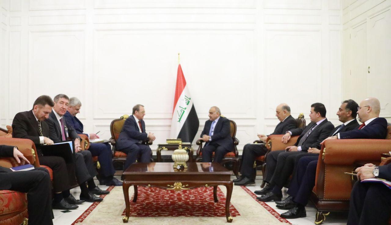 العراق يواصل تقاربه مع روسيا بالتزامن مع جمع توقيعات برلمانية لطرد القوات الأمريكية