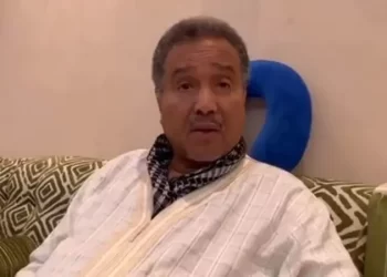 مواقع التواصل تشتعل… هكذا دعم محمد عبده شاباً سعودياً غنّى “مذهلة”