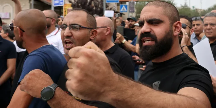 “التهجير إلى لبنان والأردن”.. مخطّط يخشاه “عرب 48”