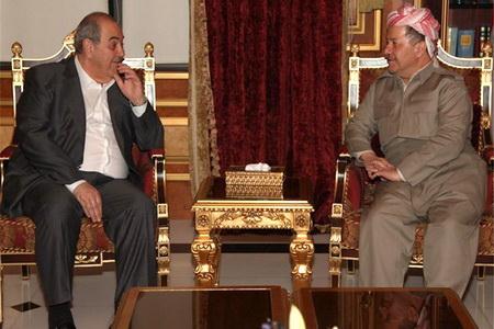 علاوي يطلق مبادرة حوار مباشر غير مشروط بين العبادي وبارزاني